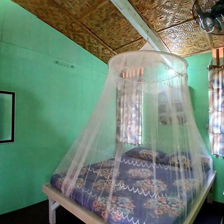 Bohol Hammock Hostel Batuan Екстер'єр фото