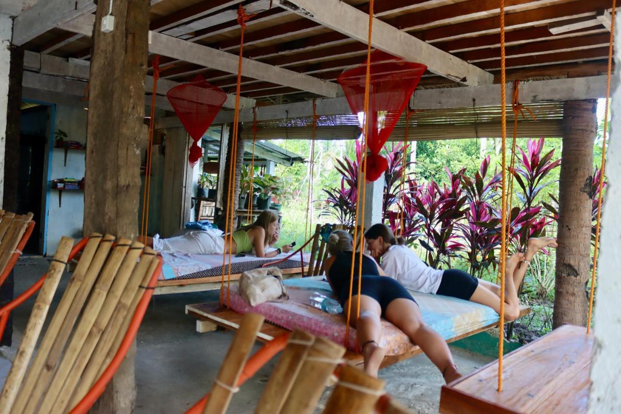 Bohol Hammock Hostel Batuan Екстер'єр фото